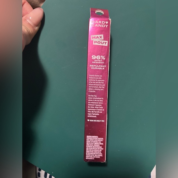 Hard candy, sealed plumping lipgloss, in a clear shade - Picture 2 of 4